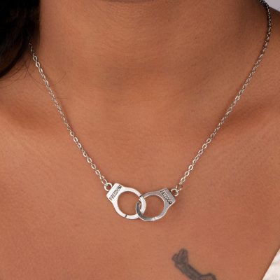 گردنبند دست بند آزادی آبکاری نقره ای