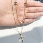 گردنبند صلیب و H دوزنجیره استیل طلایی