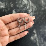 گوشواره حلقه ای صلیب استیل نقره ای/مشکی