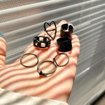پک انگشتر قلب کارتیر مشکی /نقره ای / طلایی