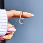 گردنبند گوزن ماه جواهری نقره