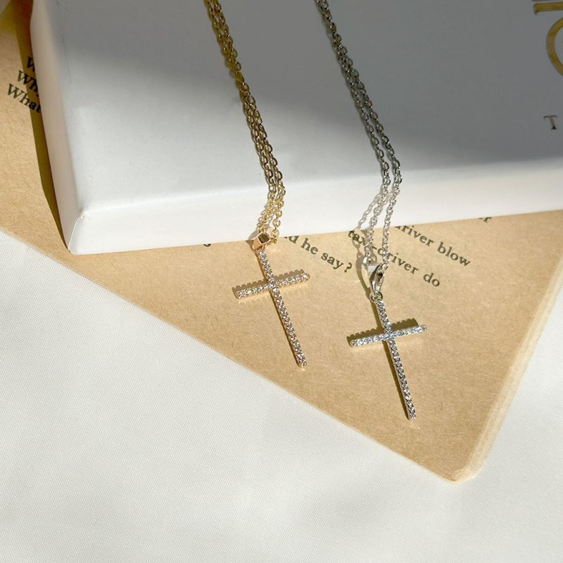 گردنبند صلیب جواهری آبکاری رودیوم طلایی/نقره ای