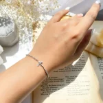 دستبند صلیب مینیمال نقره