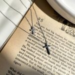 ست گردنبند آویزدار صلیب آبکاری رودیوم