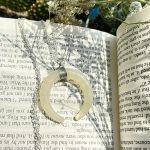 گردنبند هلال ماه نقره ای