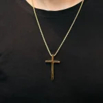 گردنبند صلیب استیل طلایی