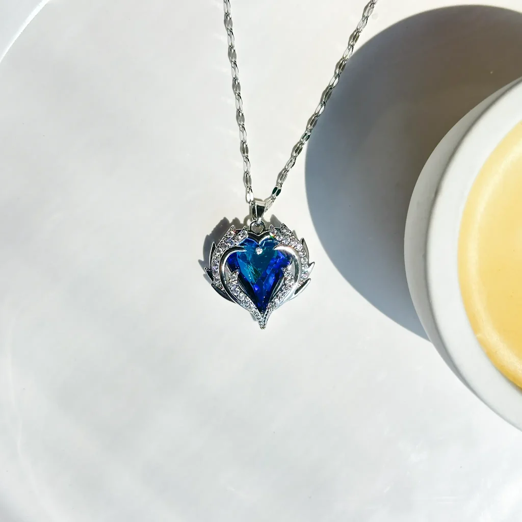گردنبند قلب تایتانیک جواهری آبکاری رودیوم