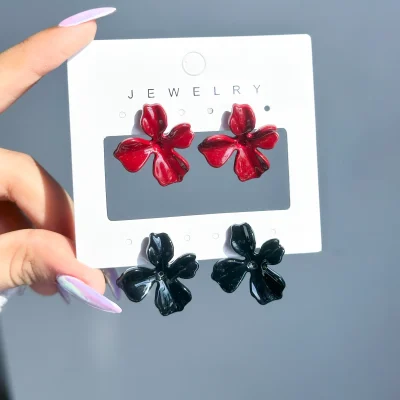 پک گوشواره طرح گل وینکا