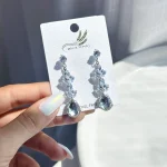 گوشواره آویزدار بلند جواهری