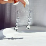 گوشواره آویزدار بلند جواهری