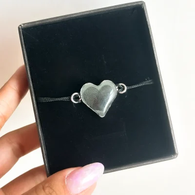 دستبند قلب اثر انگشت شب تاب