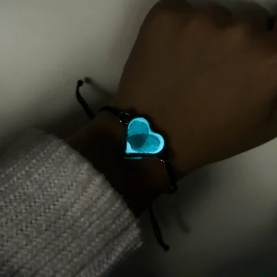 دستبند قلب اثر انگشت شب تاب