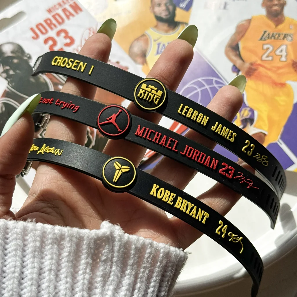 دستبند بسکتبال سیلیکونی اسپورت مشکی زرد قرمز دستبند بسکتبال سیلیکونی Lebron دستبند سیلیکونی Jordan دستبند بسکتبال Kobe دستبند بسکتبال سیلیکونی قابل تنظیم