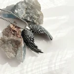گردنبند بال لوسیفر استیل گردنبند بال lucifer استیل گردنبند بال لوسیفر زنجیر ویتالی استیل