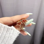 ست برگ پاییزی جواهری نیم ست برگ پاییز گردنبند گوشواره ست برگ پاییز انگشتر قابل تنظیم گردنبند زنجیر استیل و گوشواره میخی آبکاری رودیوم