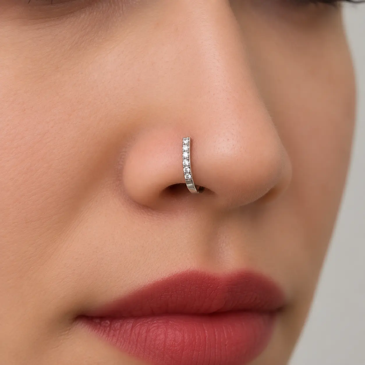 فیک پیرسینگ بینی گیره ای جواهری استیل فیک پیرسینگ بینی گیره ای جواهری استیل
